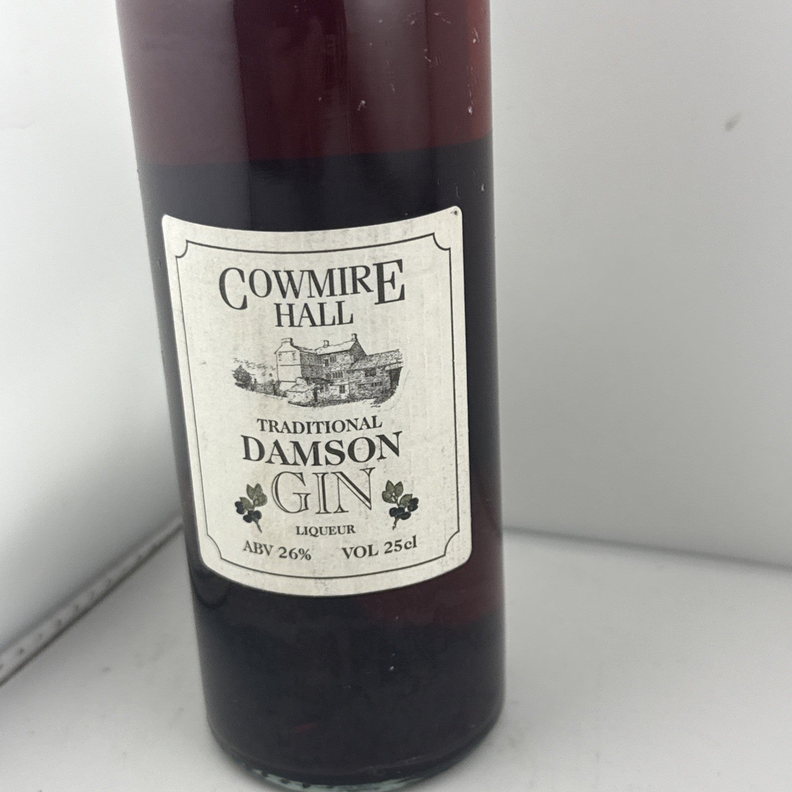 Vintage Cowmire Hall Damson Gin Liqueur 25cl 26% ABV c.1990s