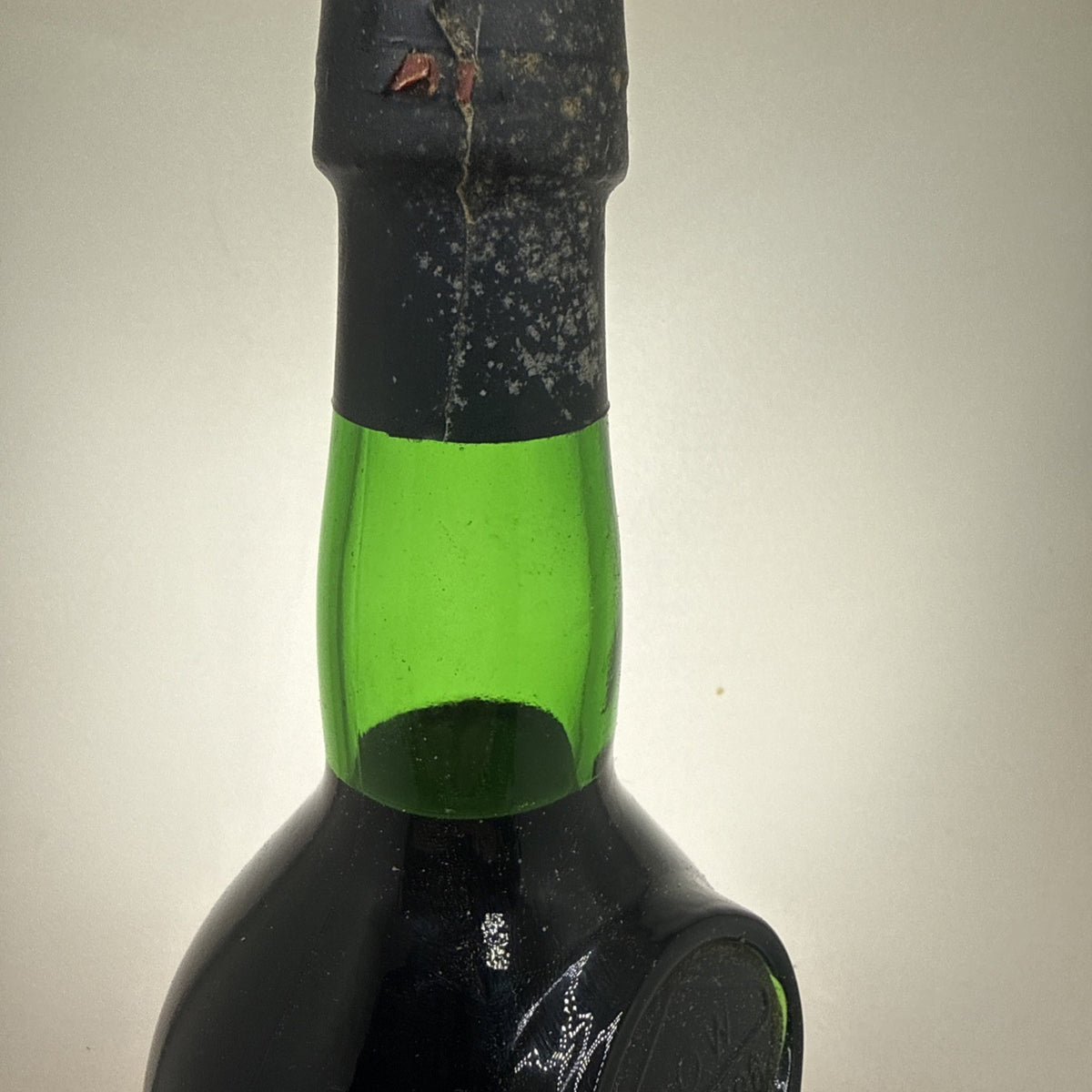 Dow’s Ruby Port No 1 (Silva & Cosens ) 1970s