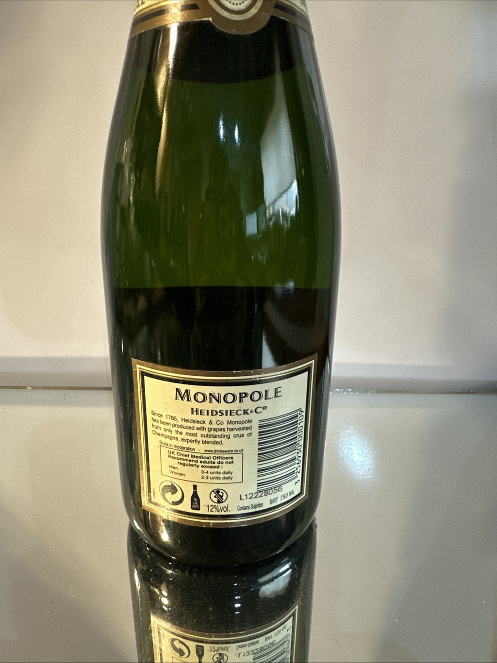 Heidsieck & Co. Monopole 'Bronze Top' Brut Champagne.