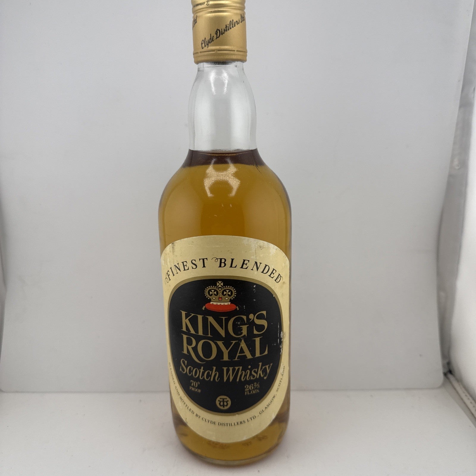 King's Royal Scotch (26 2/3 fl.oz); label style dates to the late 1960s.