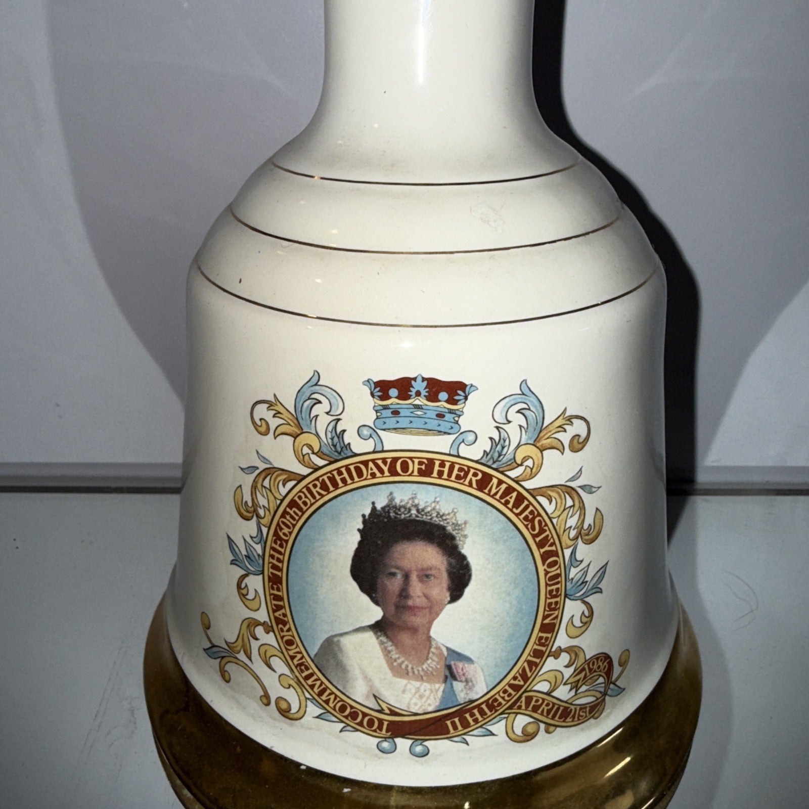 FULL decanter of Bells Whisky 75cl Bottled 1986  royal vintage matured