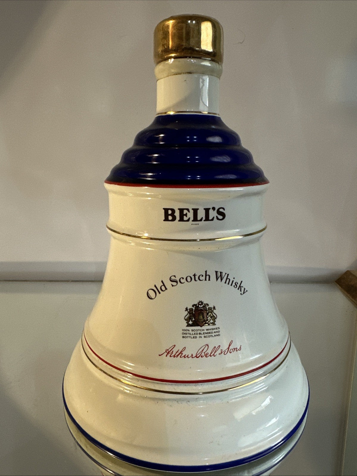 Full decanter of Bells Whisky 75cl Bottled 1990 Princess Eugenie Birth