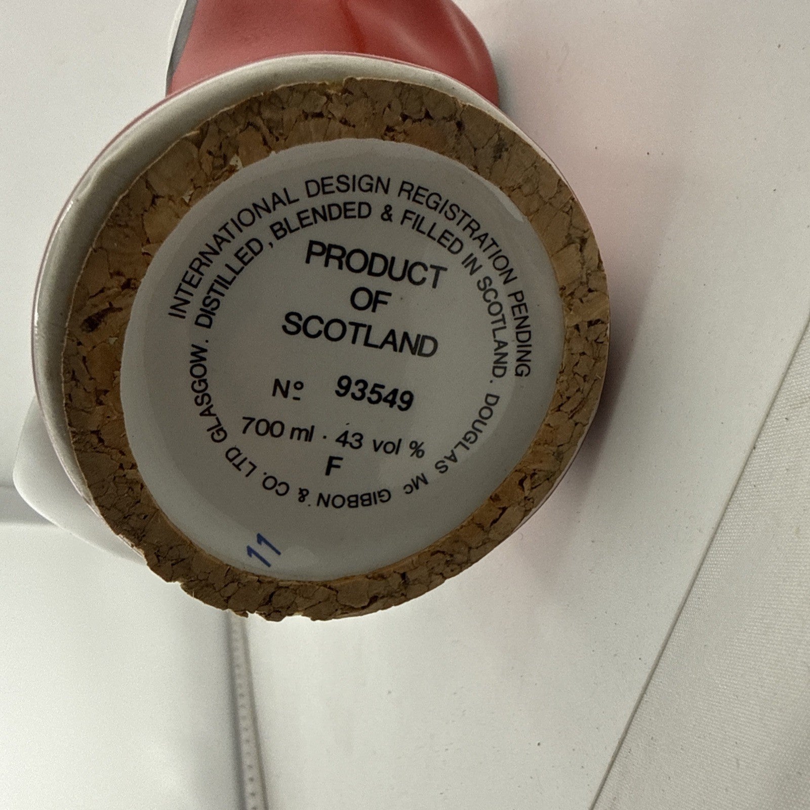 McGibbon’s Golf Bag Decanter; 700ml/43% vol Blended Scotch Whisky.