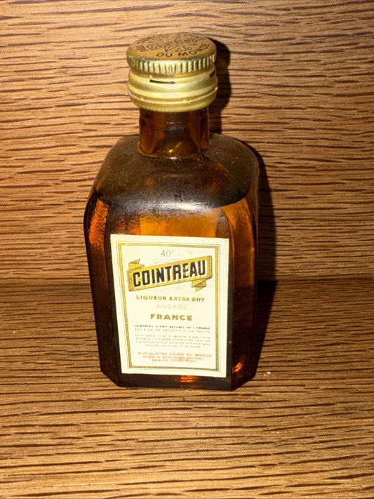 Cointreau Miniature full 1990s