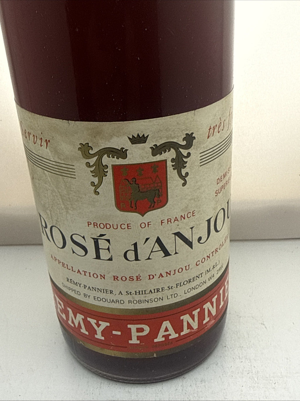 Rémy-Pannier Rosé d'Anjou — Vintage Bottle 1970s Display Only !