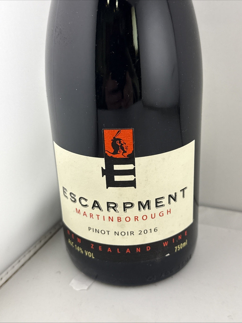 Escarpment Pinot Noir 2016 Martinborough New Zealand Red Wine 75cl