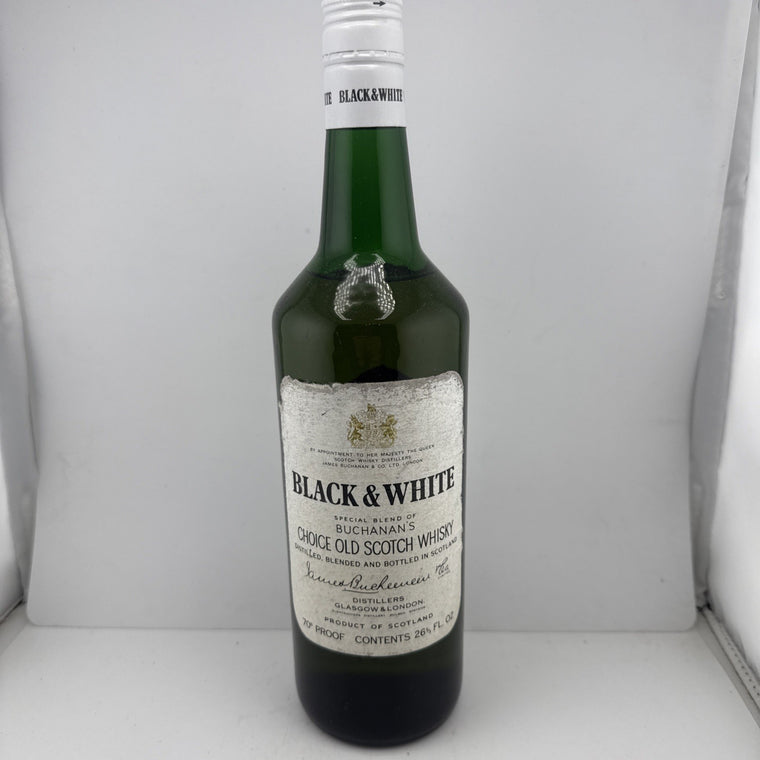 Black & White Scotch 70° Proof 26⅔oz c1970 Buchanan’s