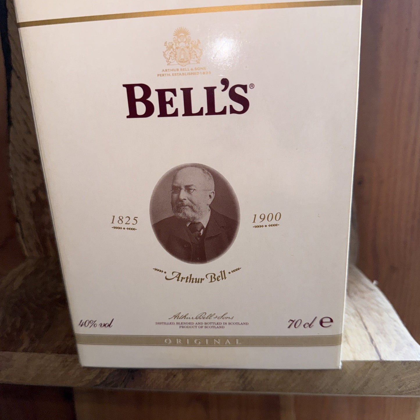 Bells Whisky 75cl decanter Christmas 2007 full boxed mint condition