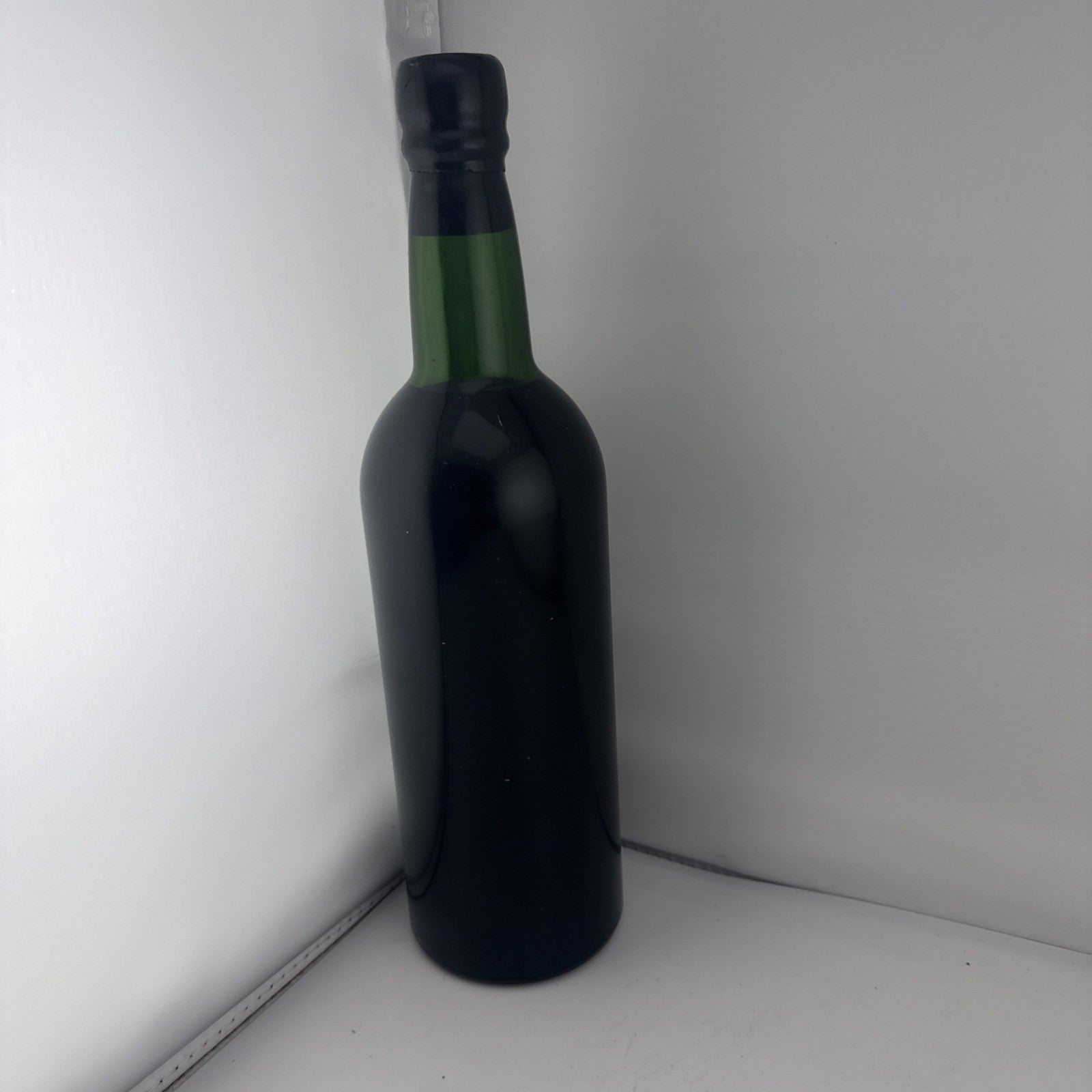 Sandeman 1963 Vintage Port (Good Fill) No Label Perfect Seal