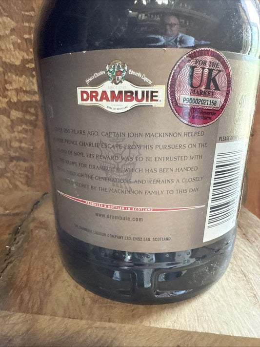 1L Bottle of Drambuie  liqueur iconic 40% alcohol