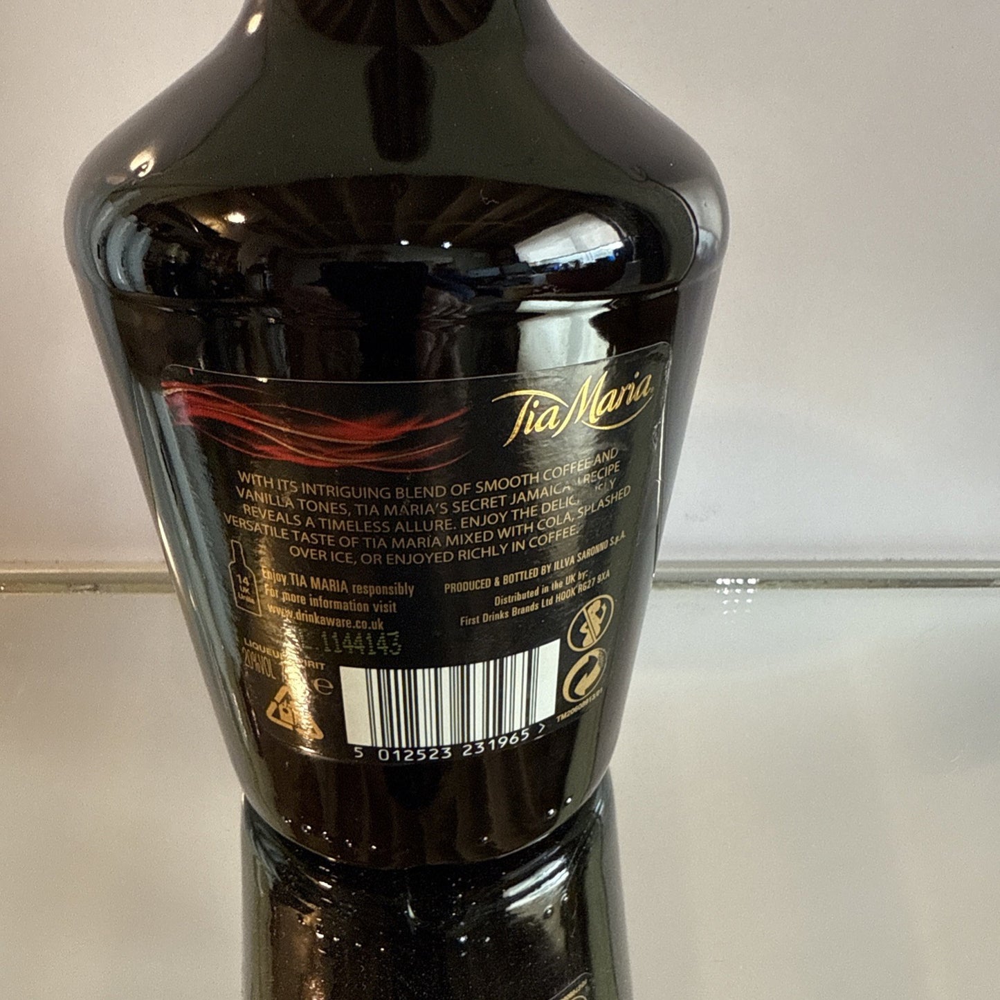 TIA MARIA LIQUEUR 700ml VANILLA & FINE COFFEE LIQUEURS & SPECIALITY SPIRITS