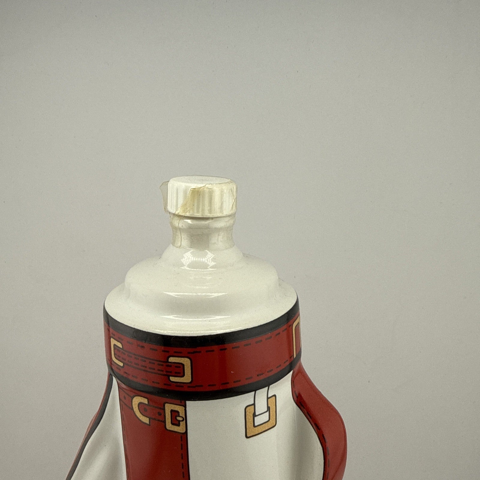 McGibbon’s Golf Bag Decanter; 700ml/43% vol Blended Scotch Whisky.