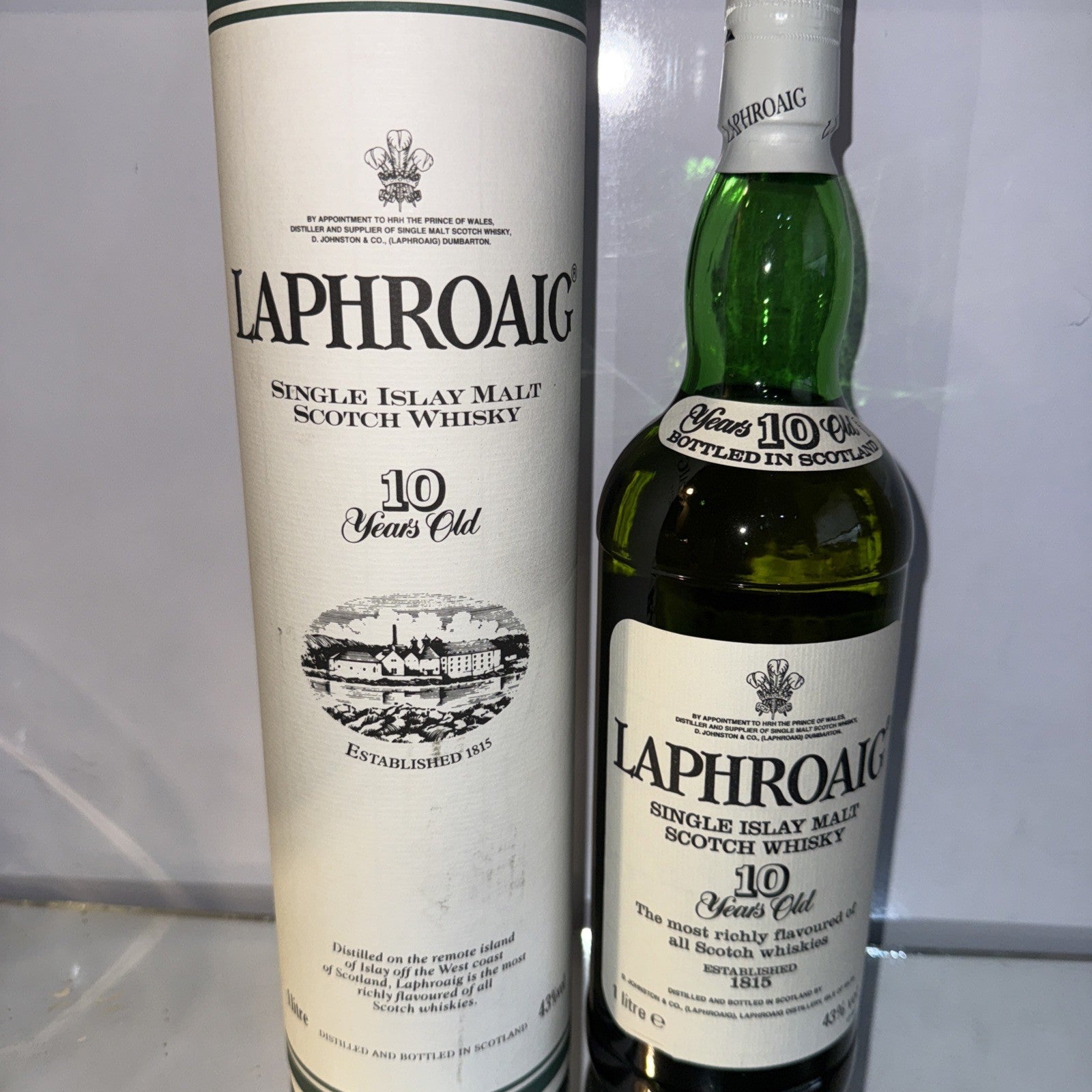 Laphroaig 10 Year Old Islay Malt Scotch Whisky Bottled 2010 1l Bottle 43 %