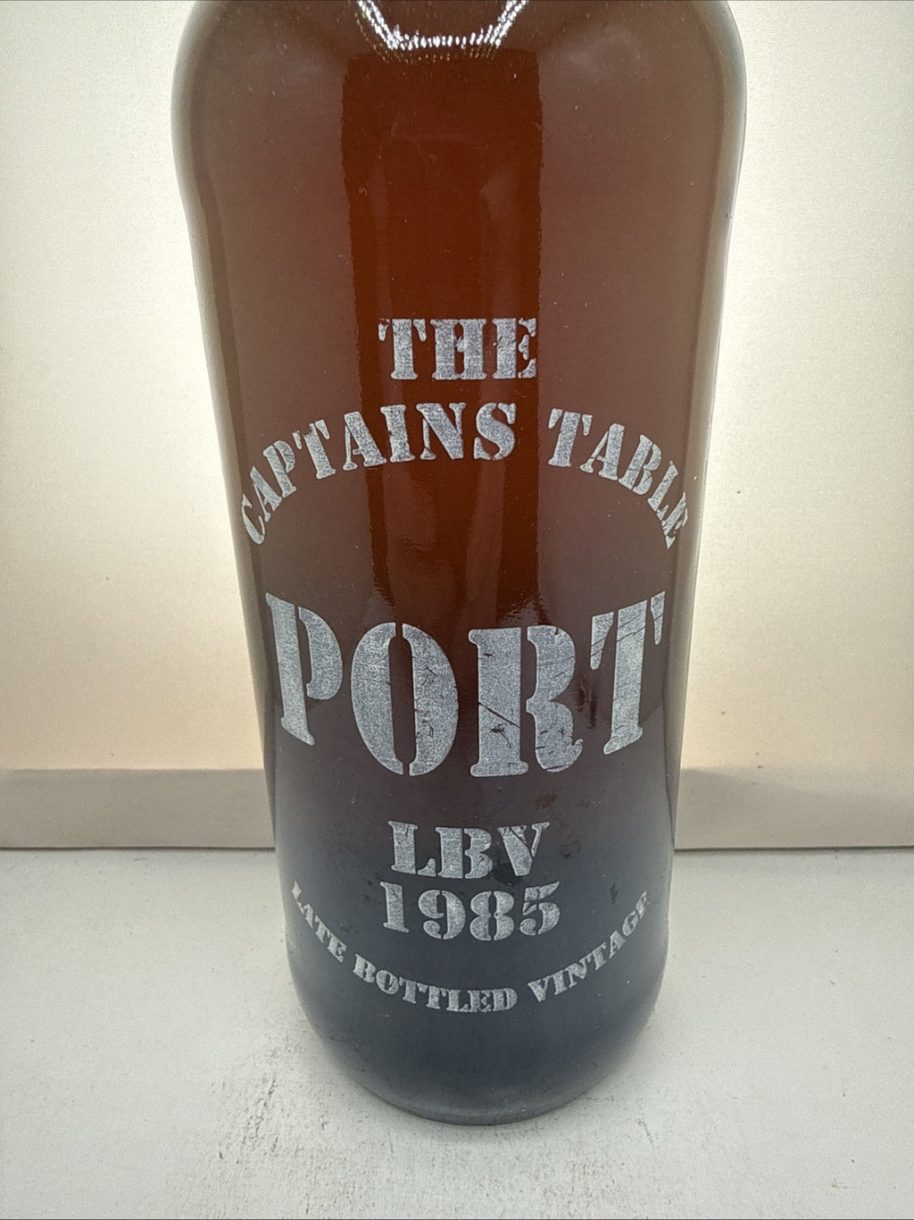 The Captain's Table LBV Port 1985,