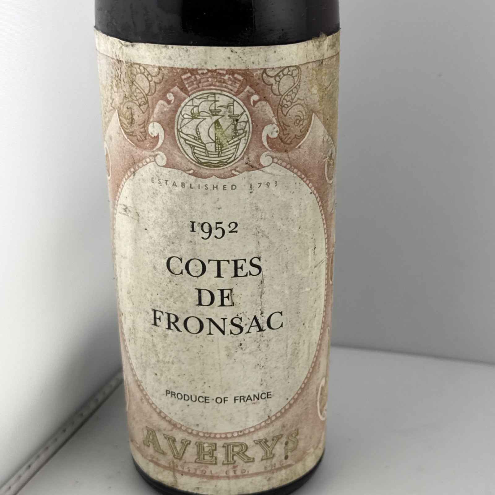 1952 Cotes de Fronsac Bordeaux Avery’s Bristol Vintage Wine Bottle Historical