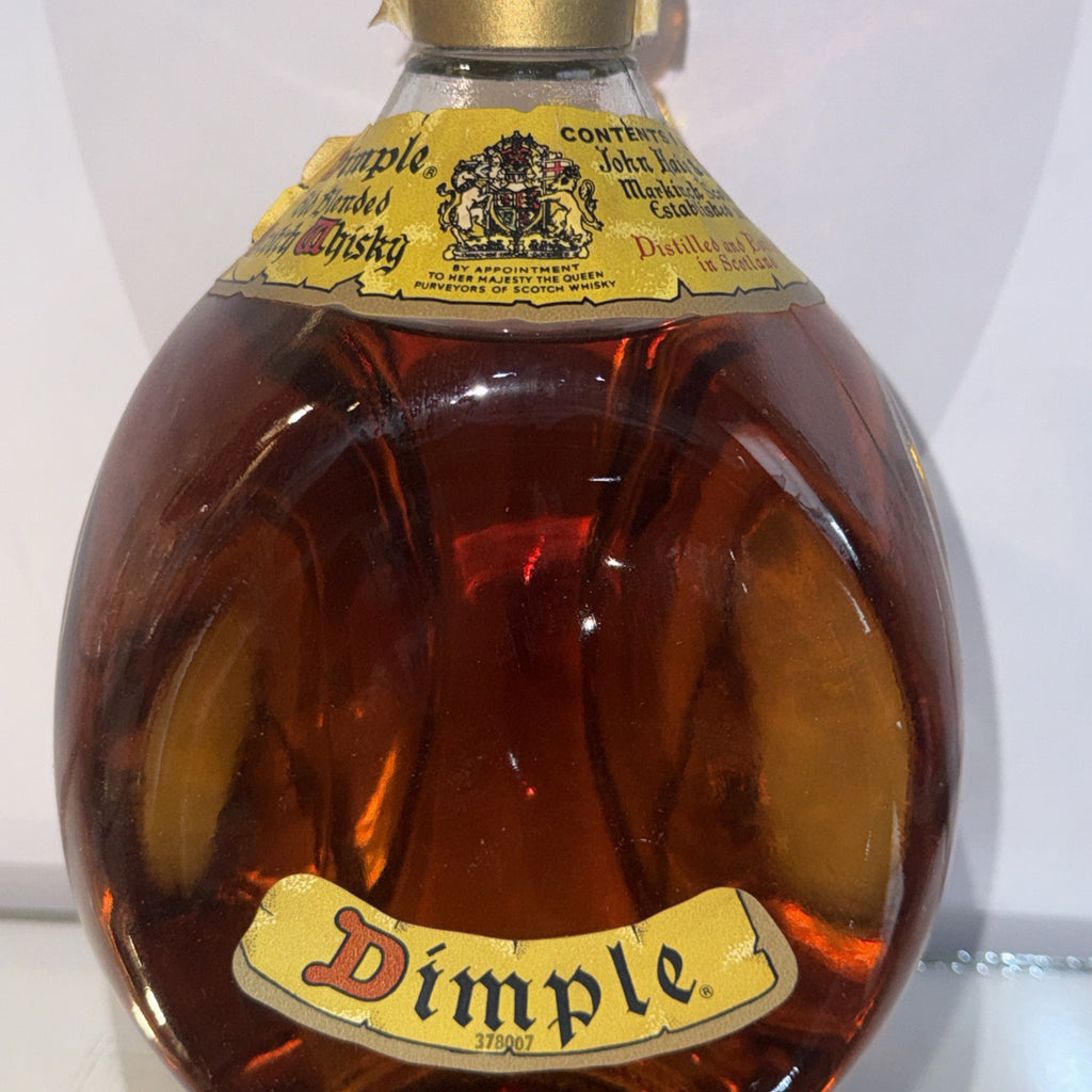 Dimple De Luxe Blended Scotch Whisky No Marking For Volume But 26 2/3 Floz Likel