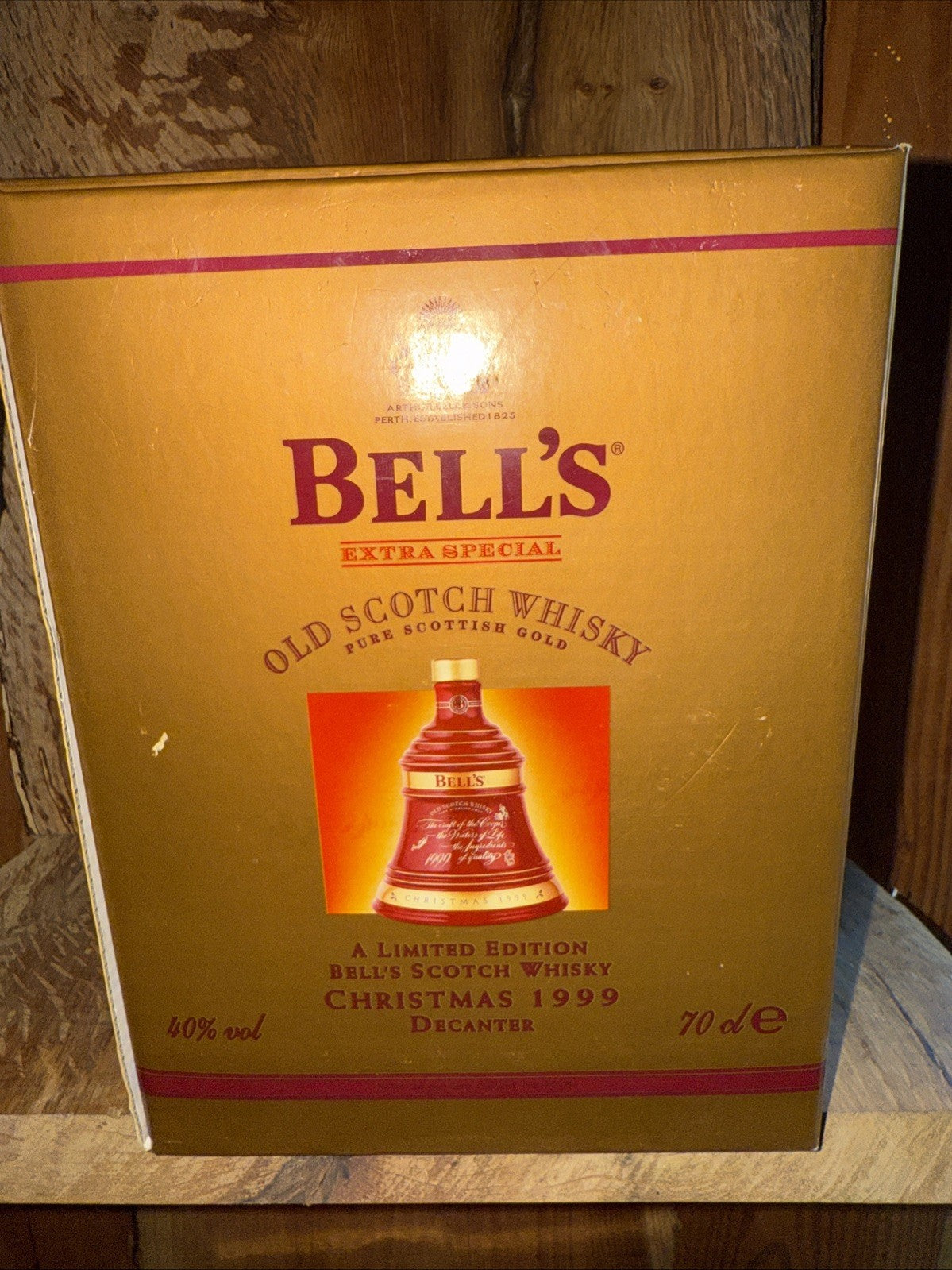 Bells Whisky Decanter  christmas 1999 full boxed mint condition