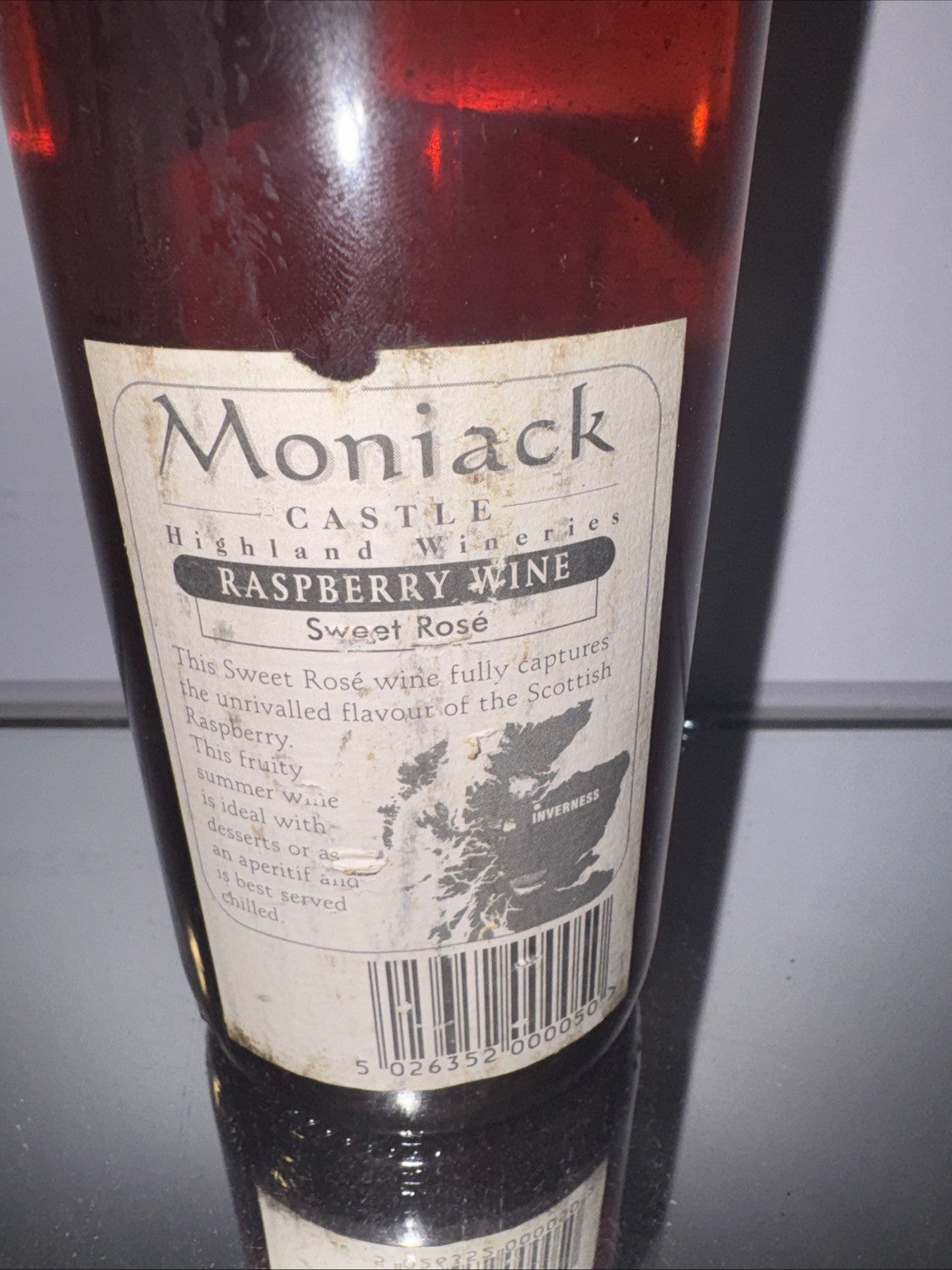 Moniack Castle - Scotish Sweet Rosé - 75cl Raspberry Wine