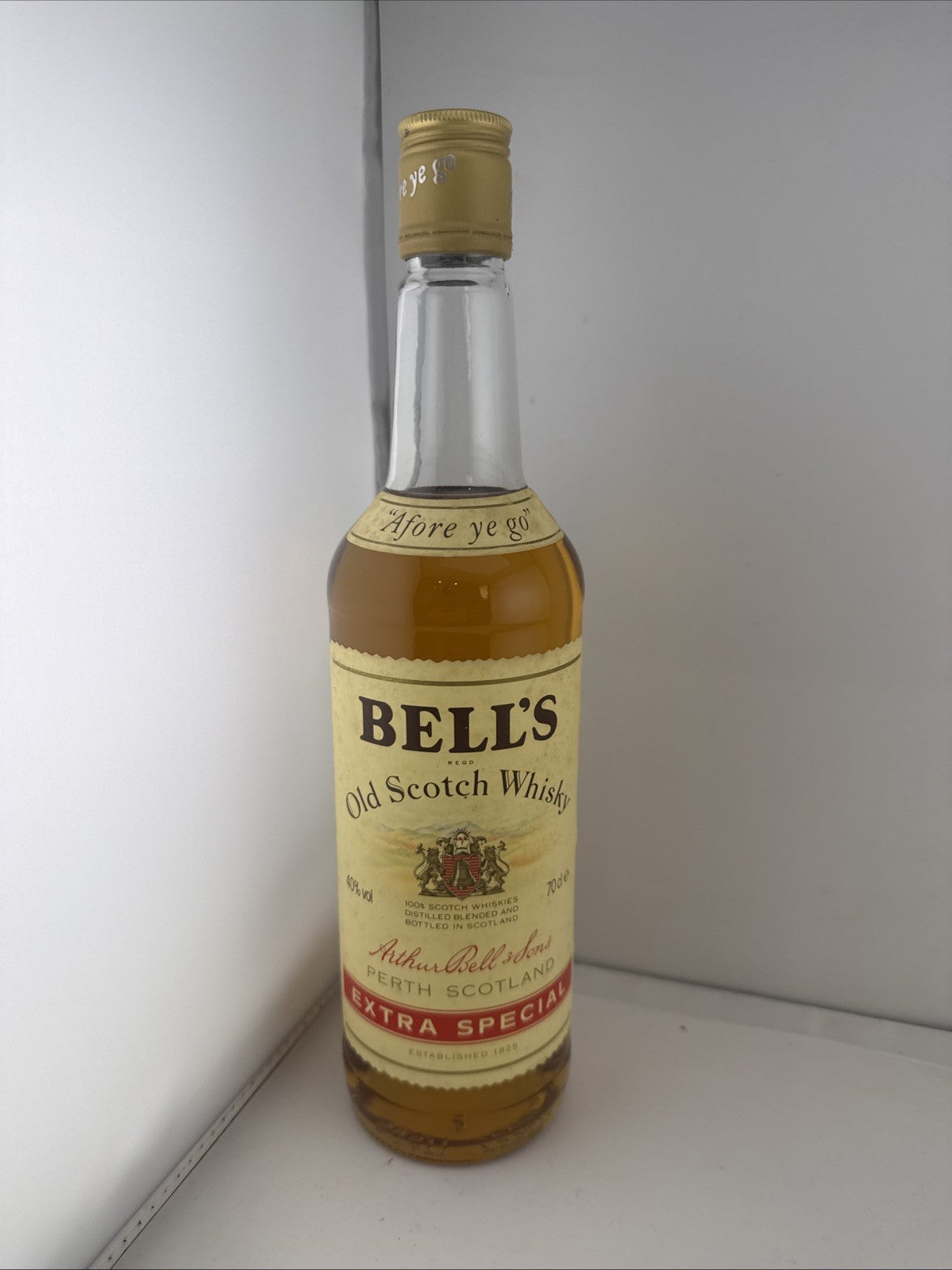 “Vintage Bell’s Extra Special Old Scotch Whisky 70cl 40%”