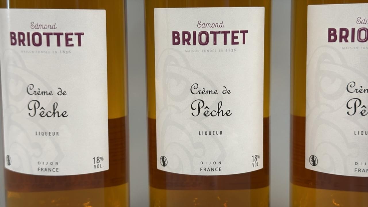 Edmond Briottet creme de peche Liqueur 70cl 18% France