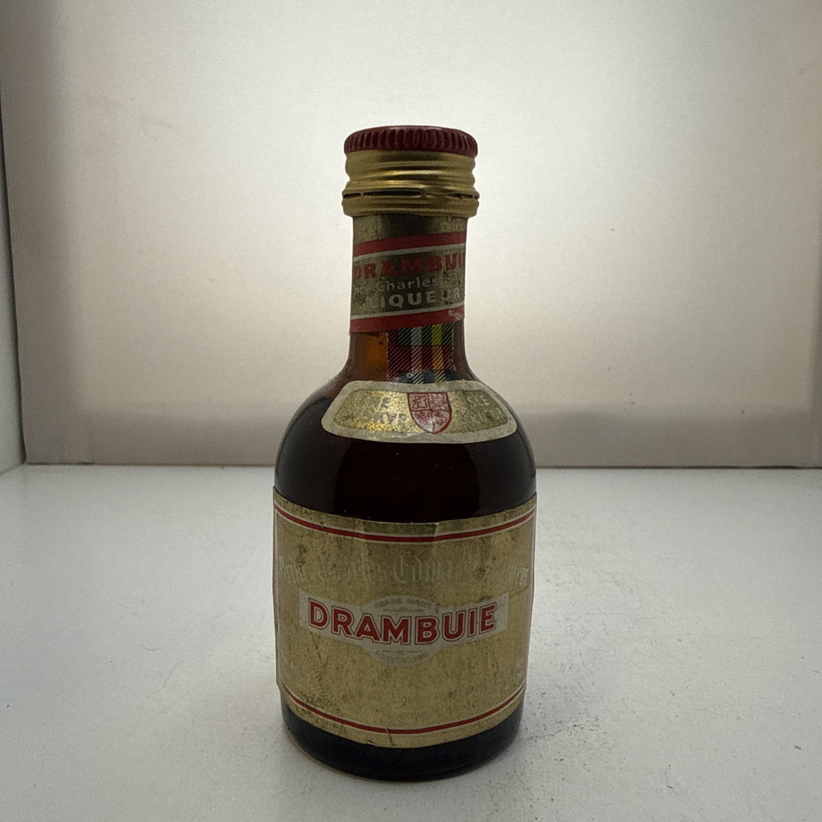 Vintage Drambuie — 5cl Liqueur Miniature — 70 Proof Edinburgh