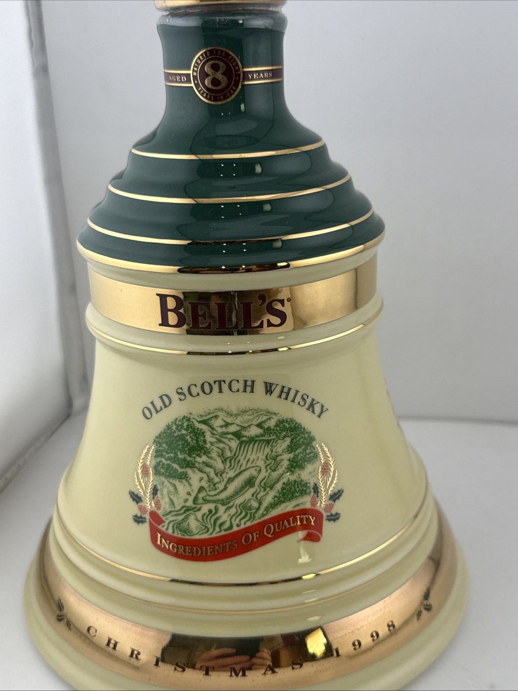 Bell’s Extra Special 1998 Christmas Bell Decanter 8 Year Old 70cl Full