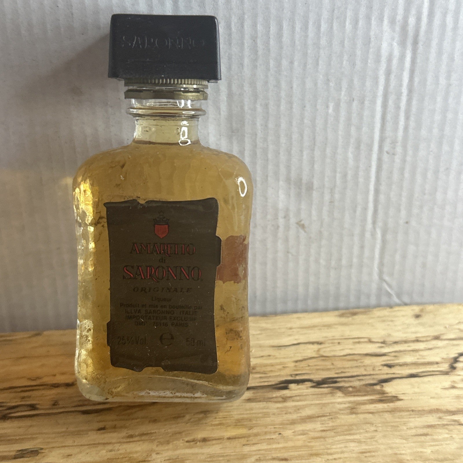 Disaronno Originale Amaretto liqueur miniature