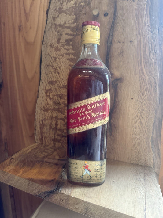 1970s Johnnie Walker Red Label Bottle 26 2/3 fl oz 70% proof vintage mature rare