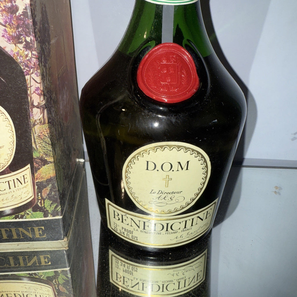 1960s Bottled Dom Benedictine 26 2/3 FL OZ  73% Proof Vintage  Boxed Good Cond.