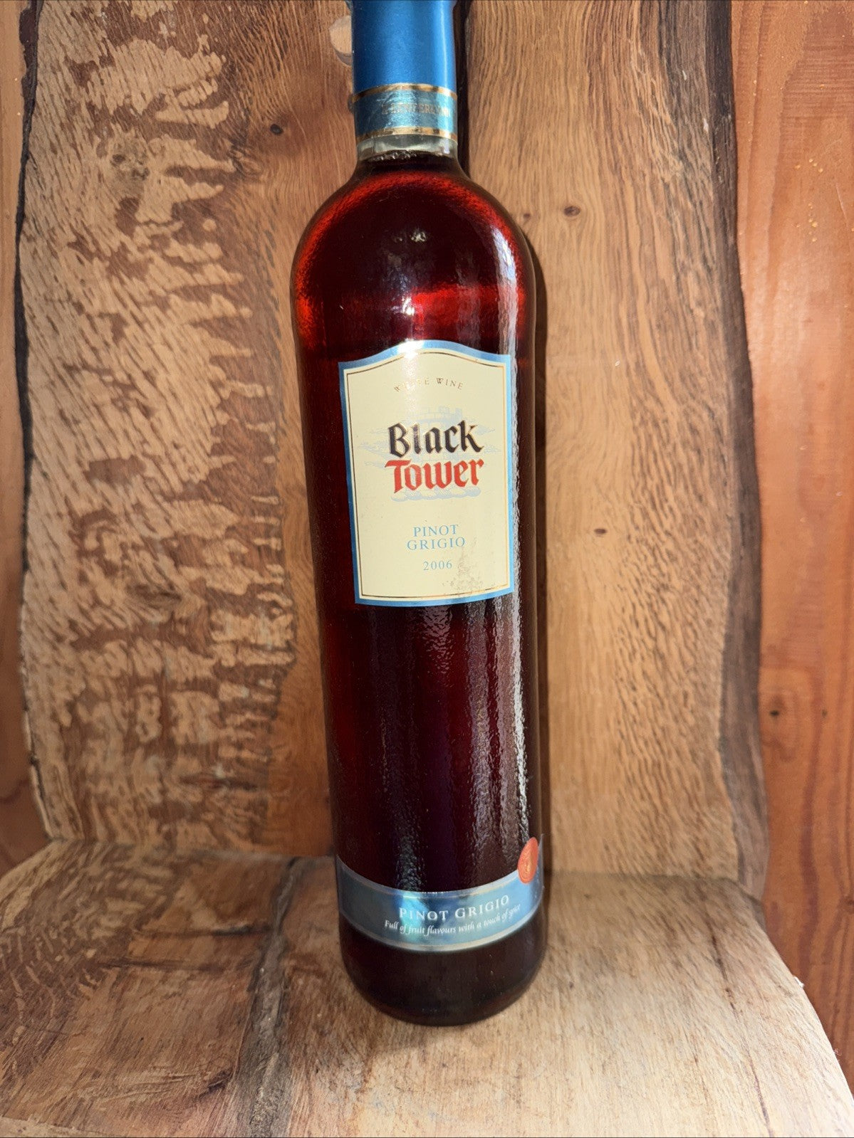 Iconic Black Tower Wine Pinot Grigio  2006 Vintage