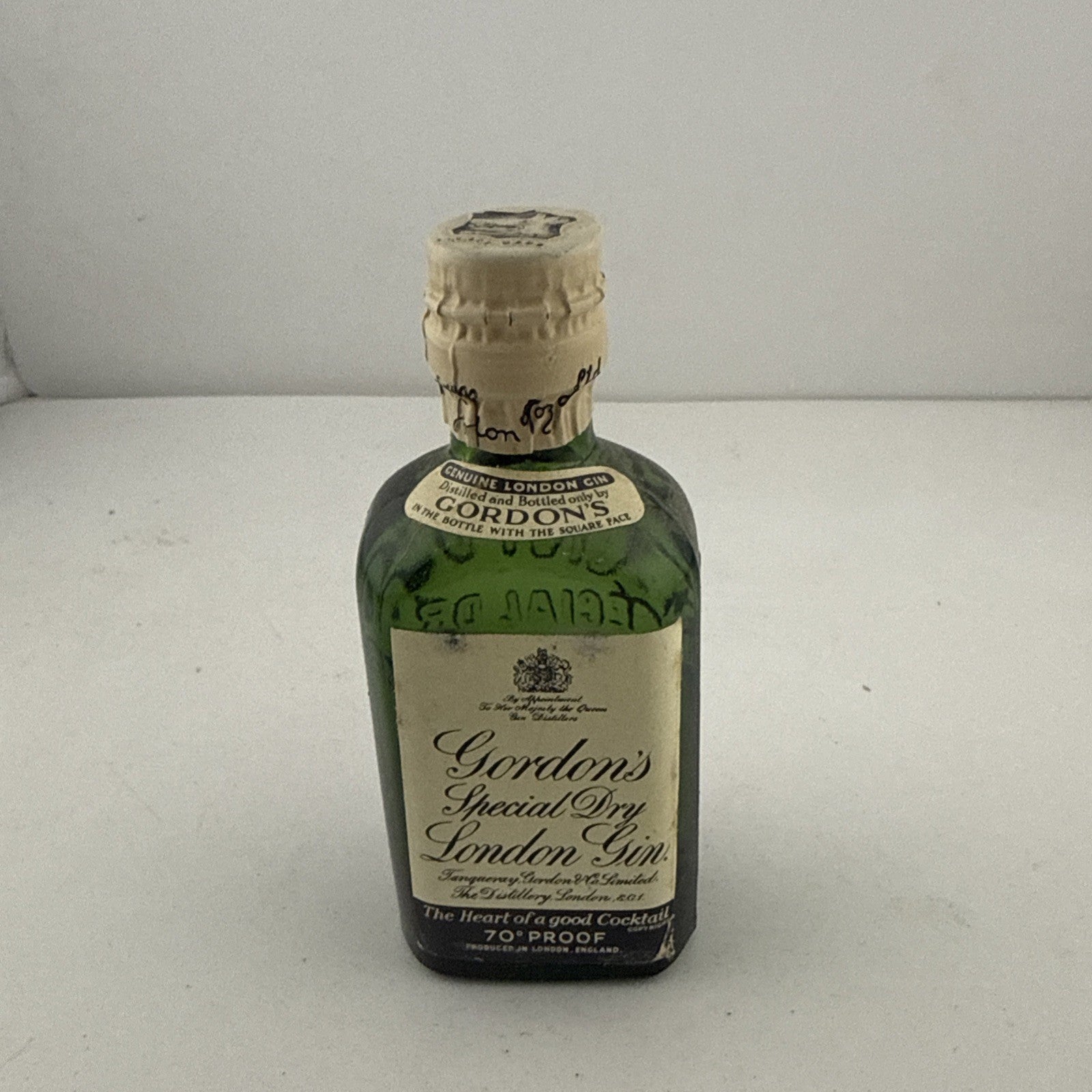 1950s Gordon’s Special Dry London Gin Miniature 70 Proof Spring Cap