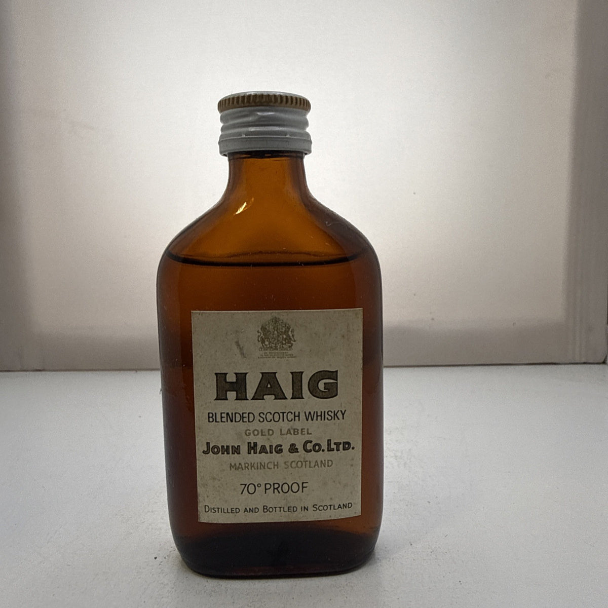 Haig Gold Label — 5cl Blended Scotch — 70 Proof — John Haig & Co