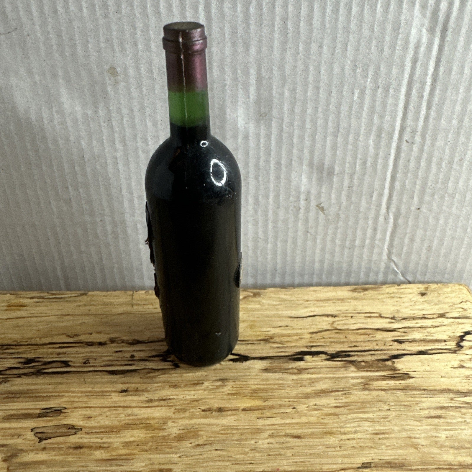 Château Recougne Bordeaux Supérieur red wine from the 1979 vintage miniature