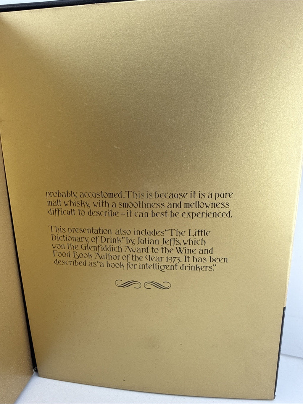 Glenfiddich 1974 “A Guide to Drink” Set – 8 Year Malt & Book Complete With Bottl