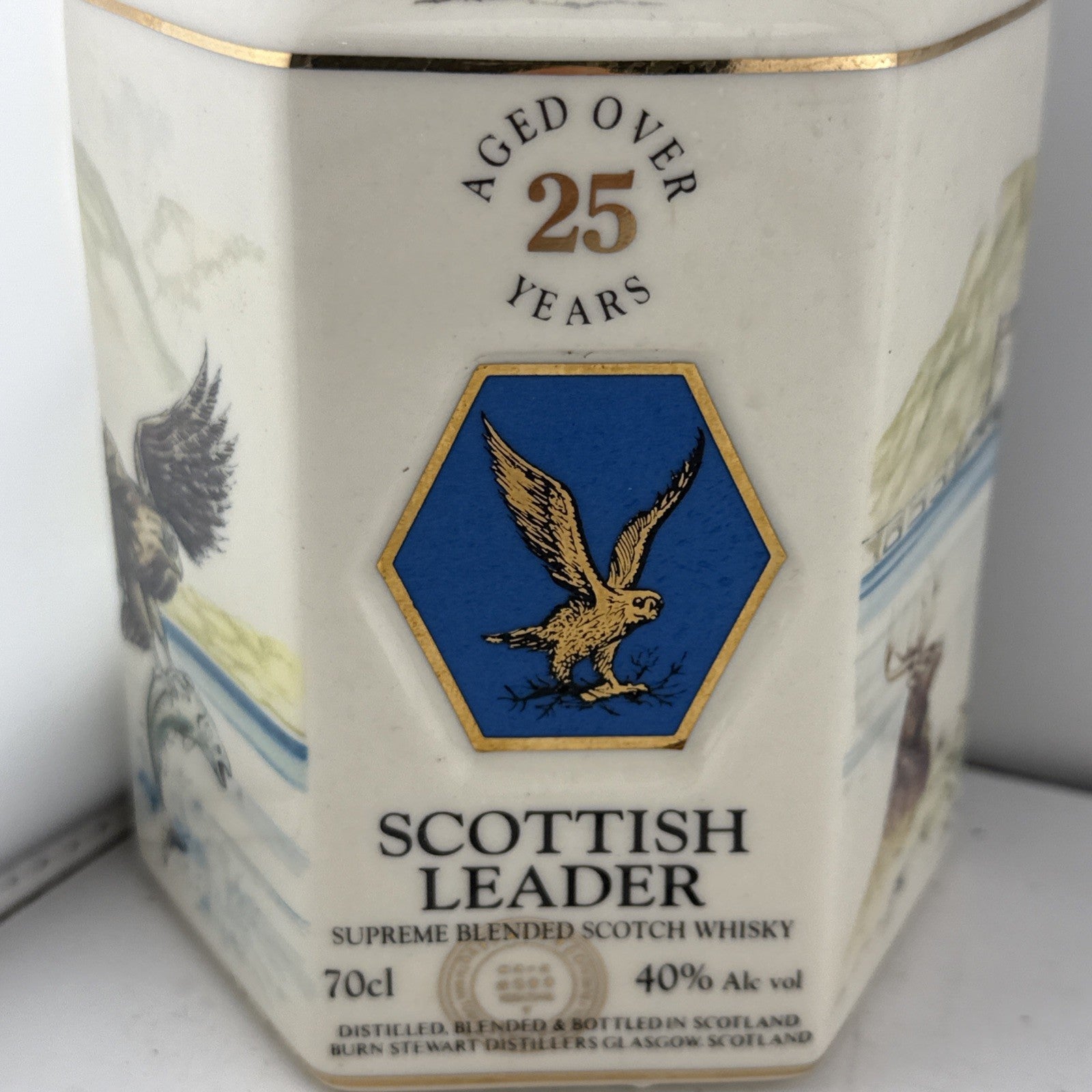 Scottish Leader Aged Over 25 Years Supreme Blended Scotch Whisky