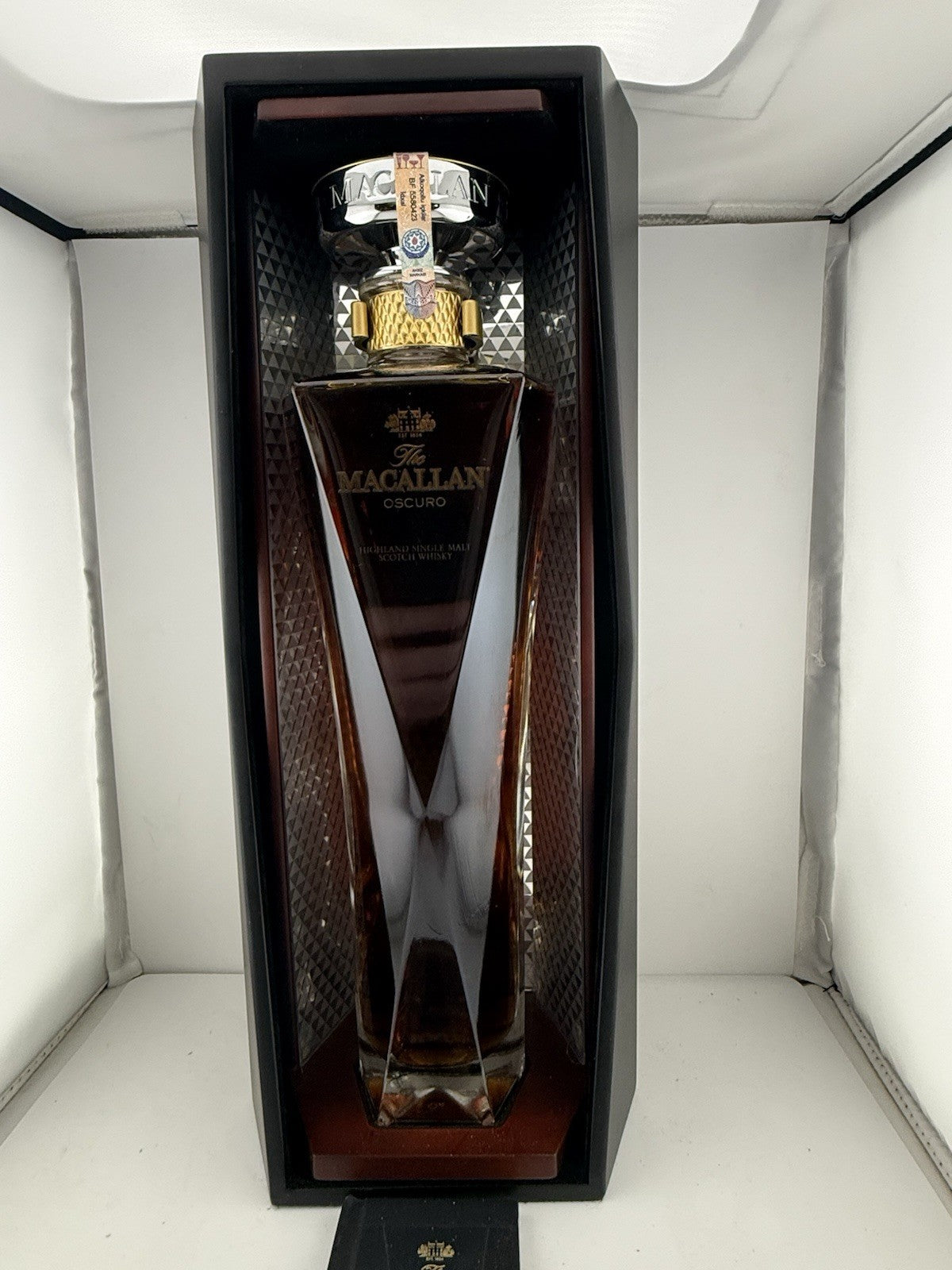 Macallan Oscuro 2015 (?) Full Boxed With Booklet Mint Condition .