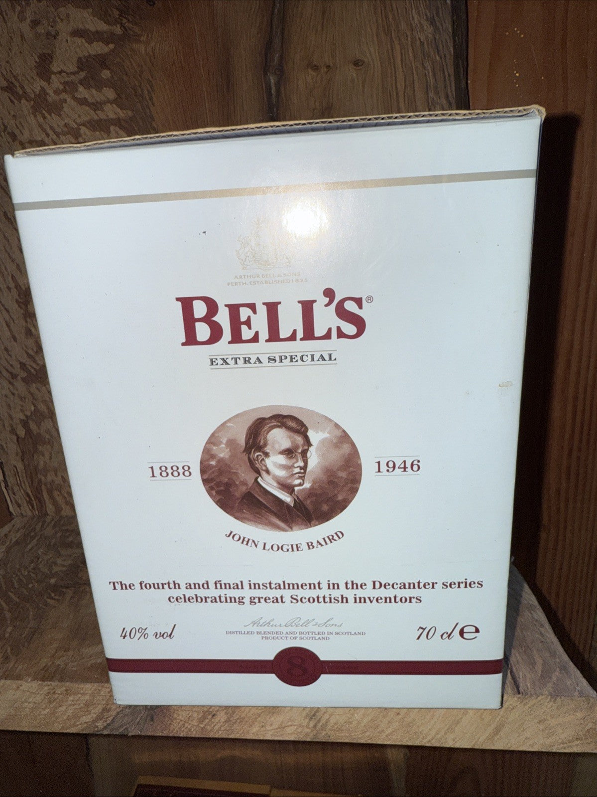 Bells Whisky Decanter Inventers series John Logie Baird full boxed mint 2004