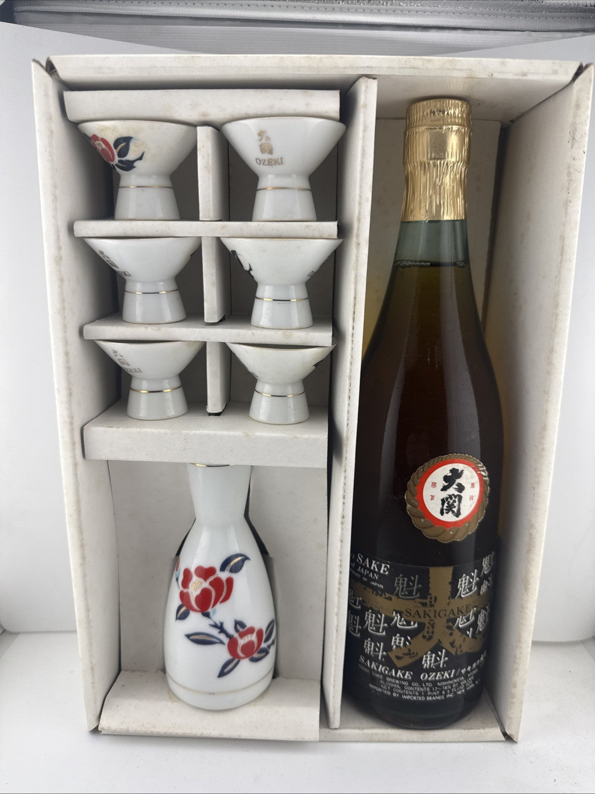 Vintage Ozeki Saké Set – Bottle, Tokkuri & Cups – Japan Export
