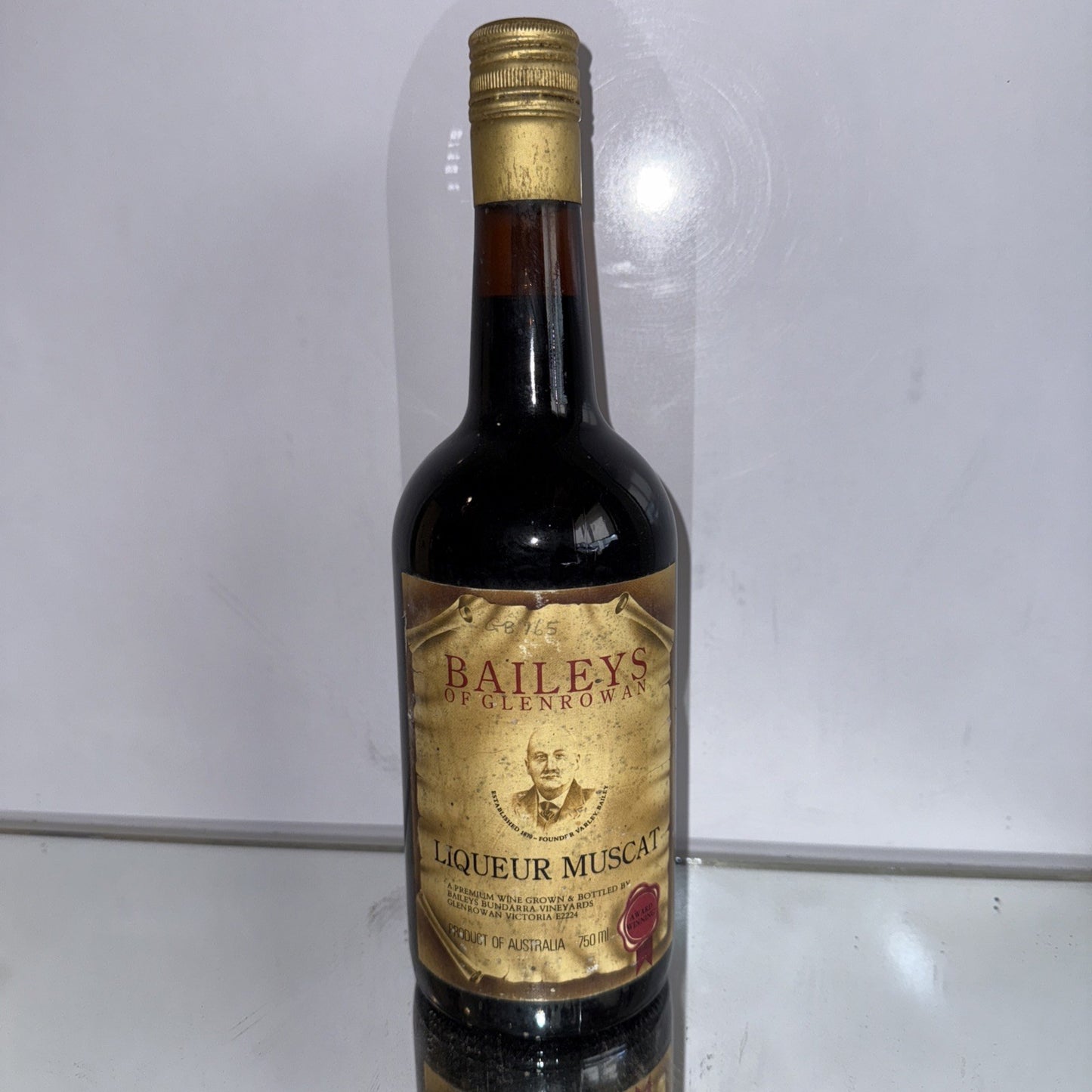 Baileys of Glenrowan Liqueur Muscat 1980 vintage Rare
