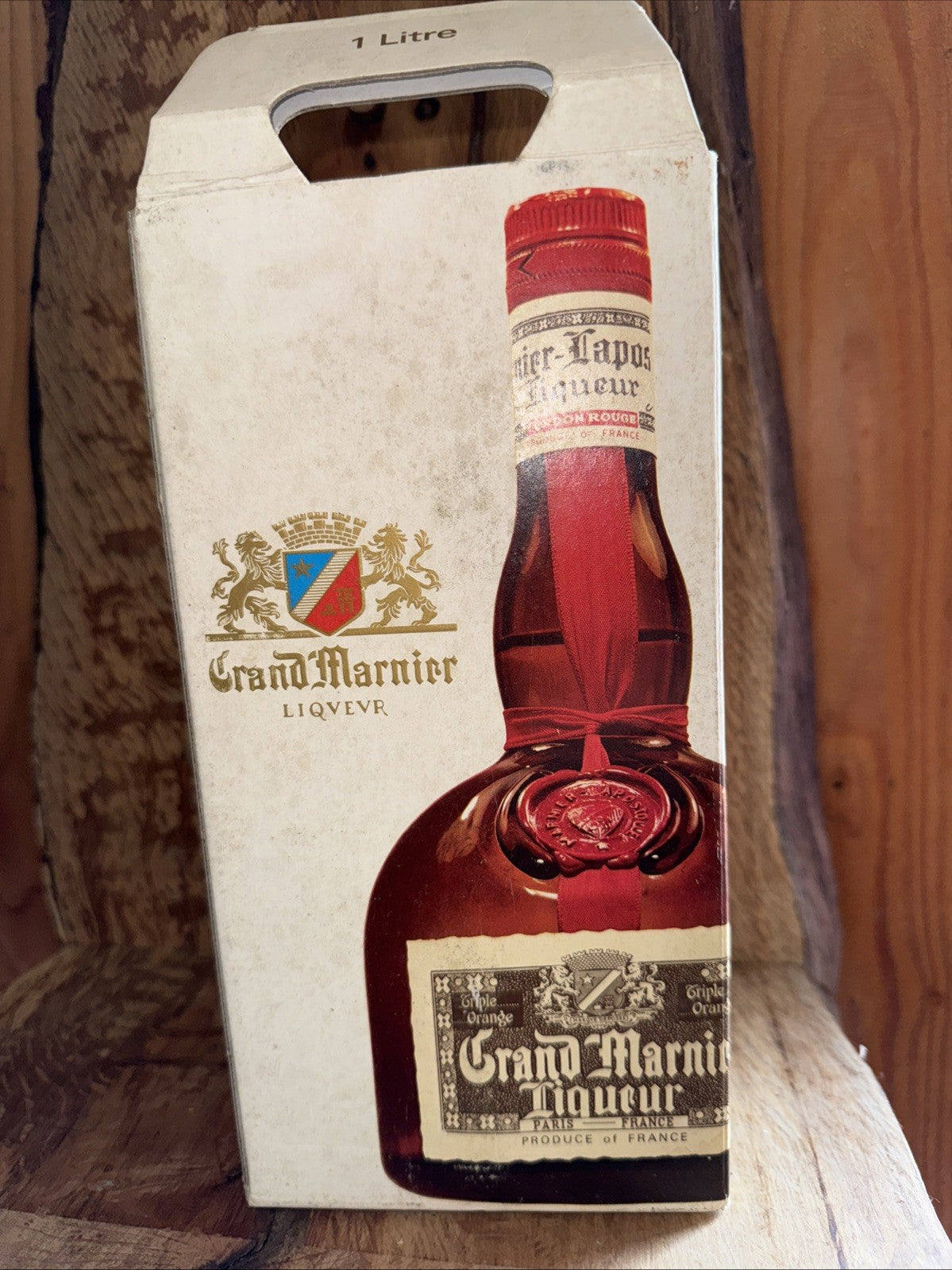 Grand Marnier Liqueur 35.2 Floz 70% Proof in display box 1970s Mint Condition