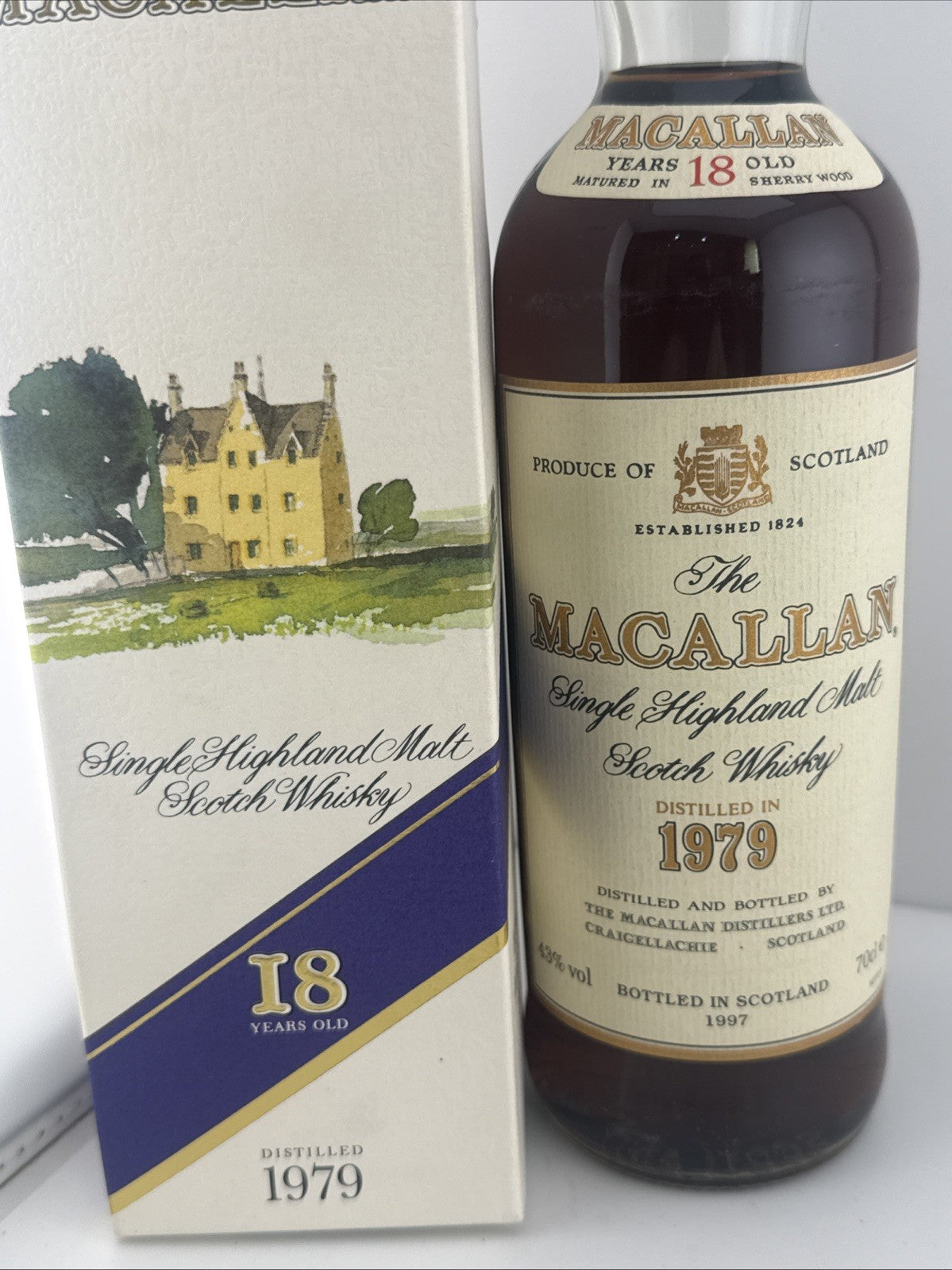 Macallan 18 Year Old 1979 Bottled 1997 Sherry Oak 43% 70cl