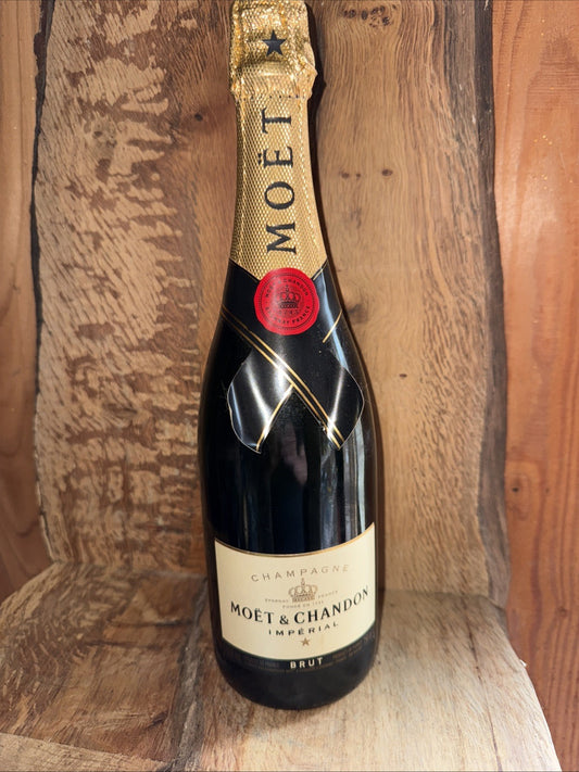 Moët Et Chandon Champagne  70cl (Probably Flat)