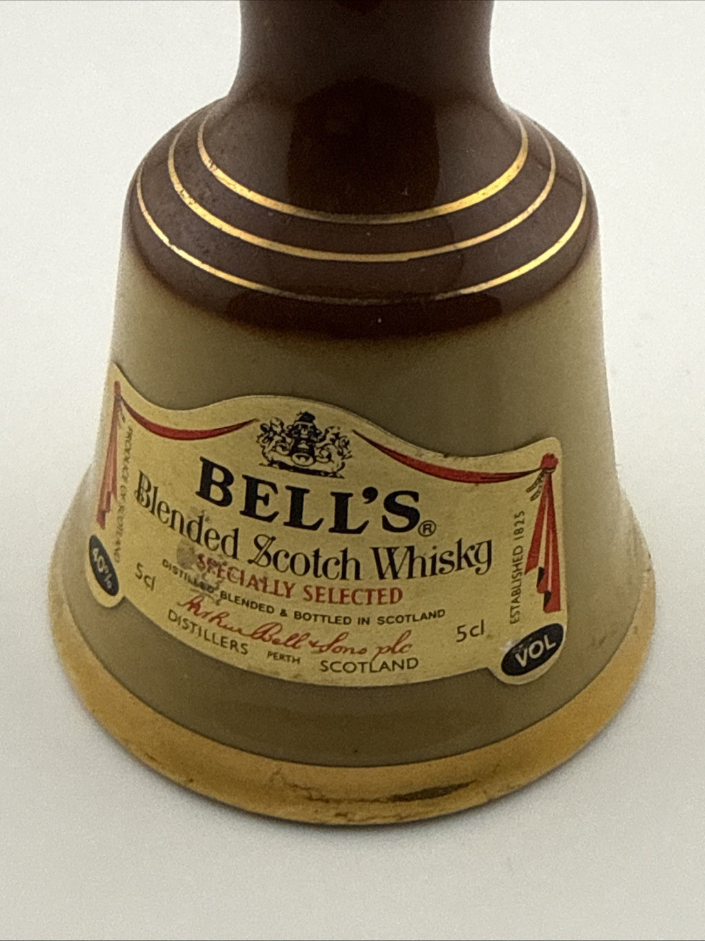 🔔 Bell’s Blended Scotch Whisky – Ceramic Bell Miniature (5cl)