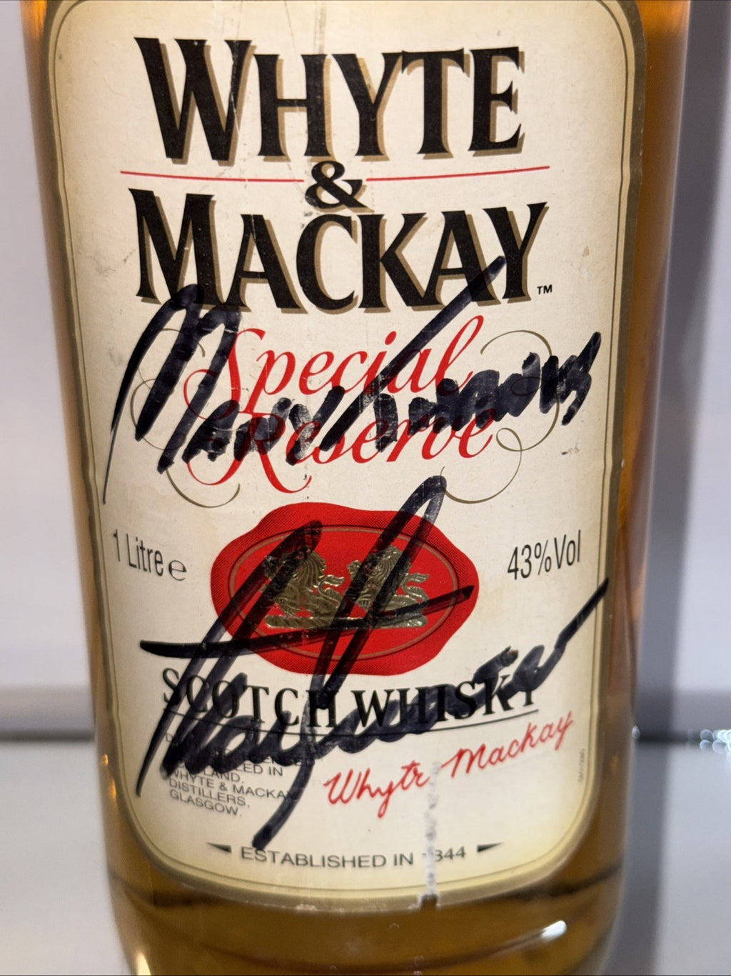 1L Whyte and Mackay Sprlecial Reserve Signed Many Thanks By Alan Shearer