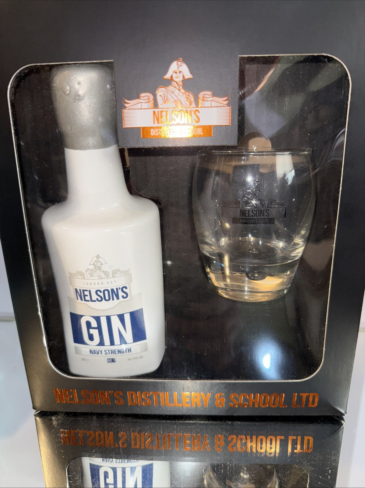 Nelson's navy strength gin 20cl 57% In Gift Pack With Engraved Drinking Glass