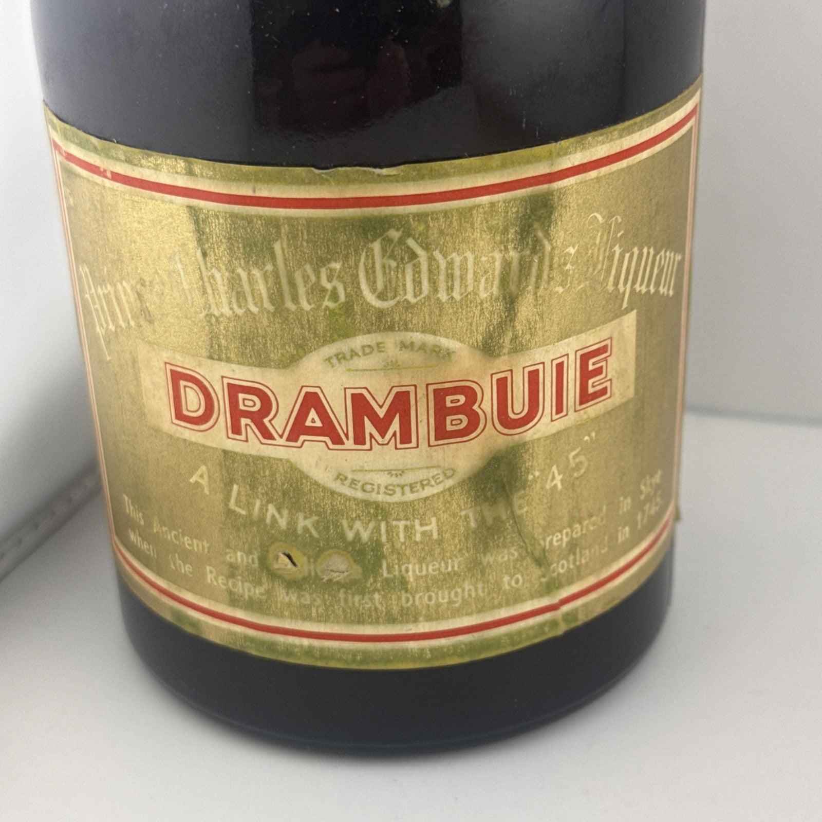 Vintage Drambuie Prince Charles Edward’s Liqueur 70 Proof Full 23 3-4 Floz 1970s