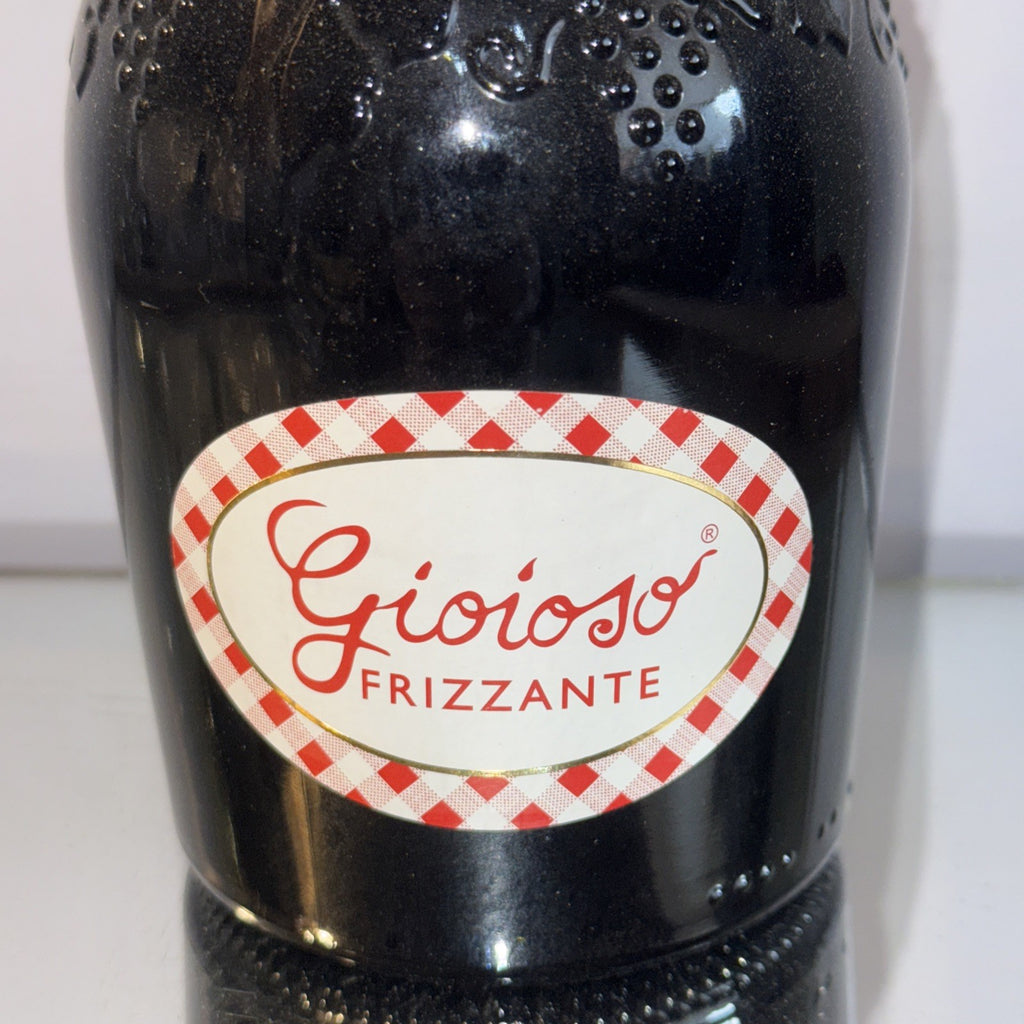 Gioioso Vino Rosso Frizzante 10% Abv