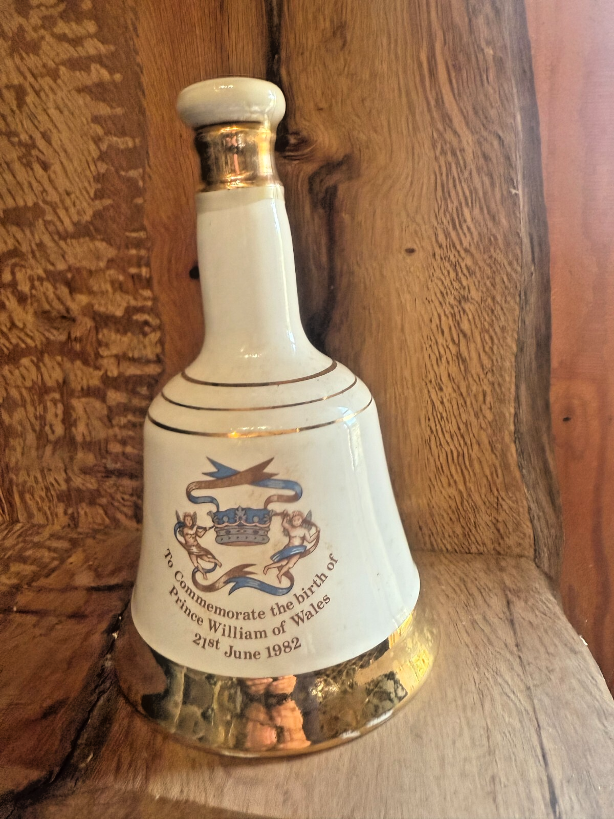 Full decanter of Bells Whisky 50cl Bottled 1982 vintage matured collectable roya