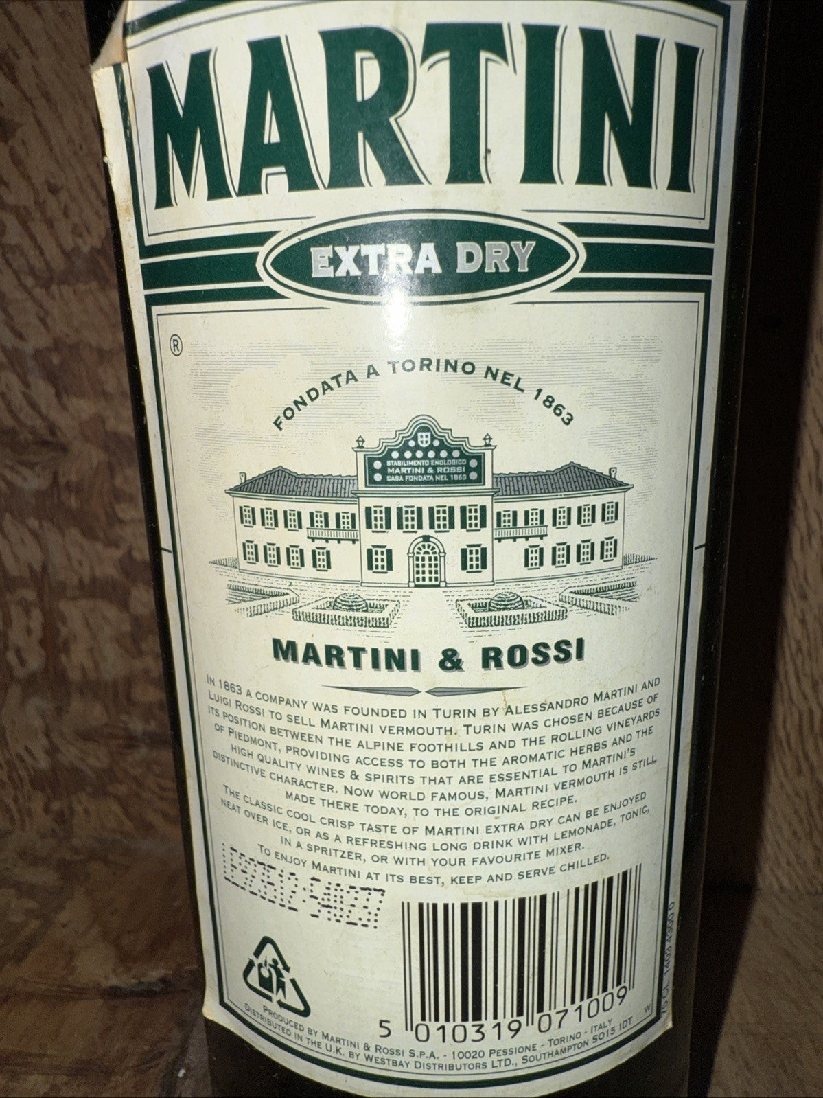 Martini extra dry Vermouth 1980s 75cl 14.7% abv