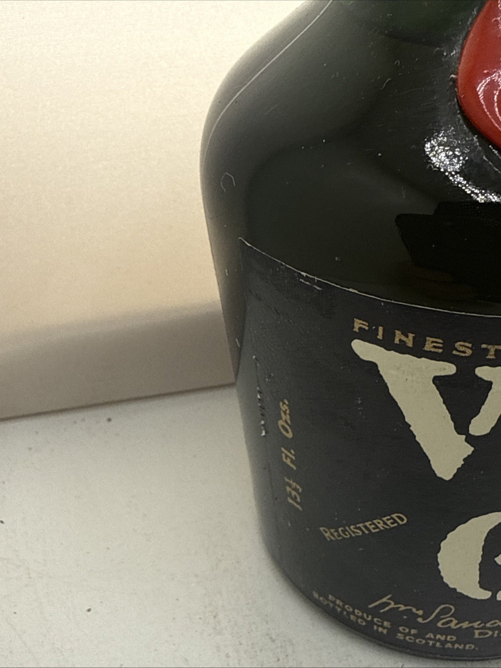 VAT 69 — Half Bottle — 70° Proof — 1960s/70s — Leith — Vintage —